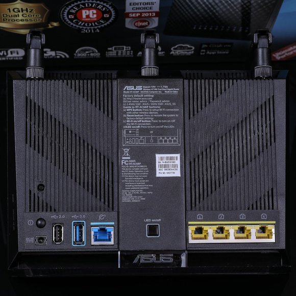 ASUS RT-AC68P AC1900 DUAL BAND GIGABIT WIRELESS Router - Picture 2 of 4